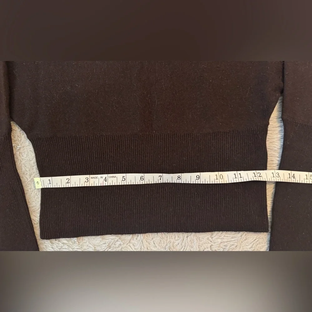 Laundry By Shelli Segal Y2K Brown, Cream Fitted Batwing Cashmere & Silk Sweater - Picture 11 of 14